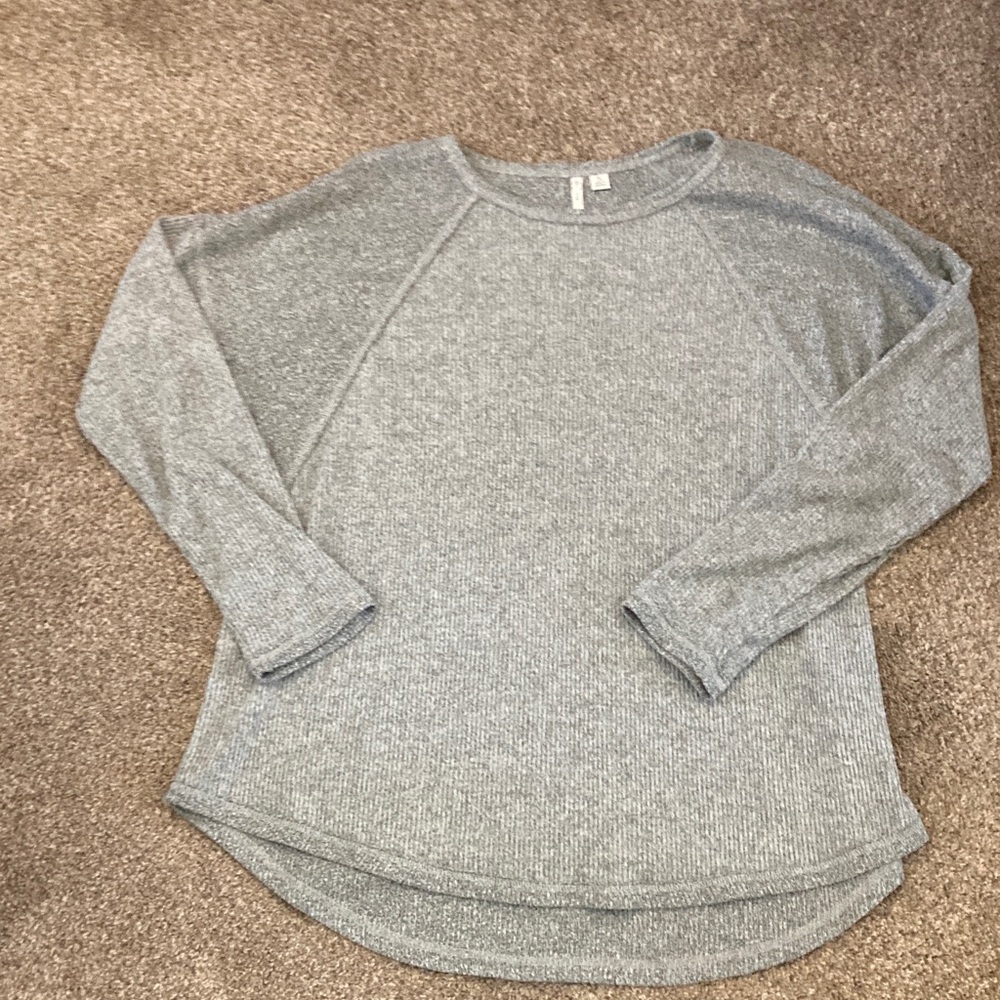 Cozy Women's Gray Sweatshirt - Picture 2 of 3